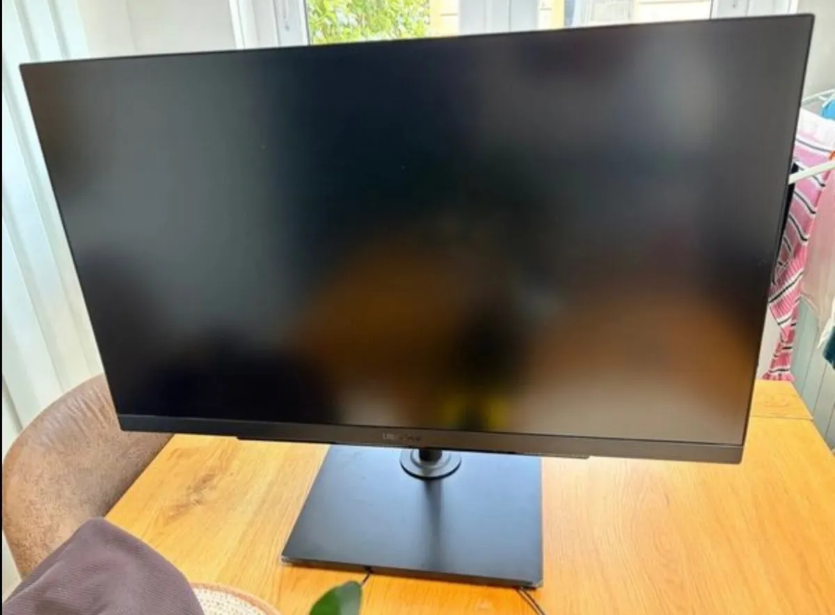 LG ultragear 1440p gaming monitor (27GS85Q-B) 27” - Image 1