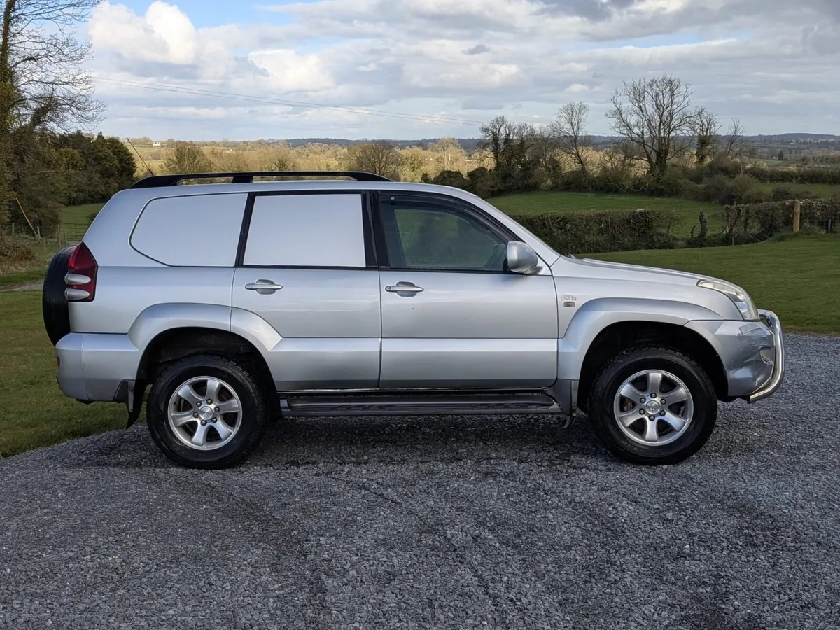 Toyota Landcruiser - Image 2