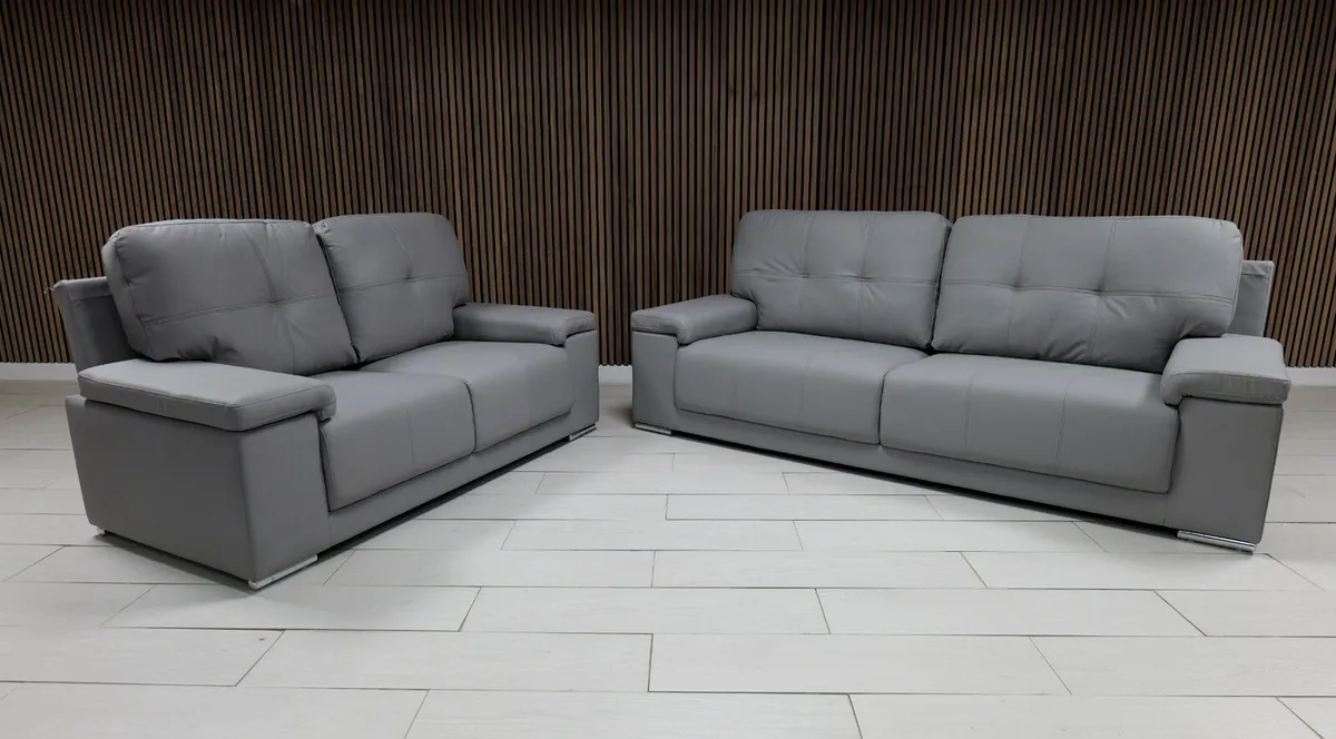 Hanson Leather Fullback Cushions Sofa - Image 1