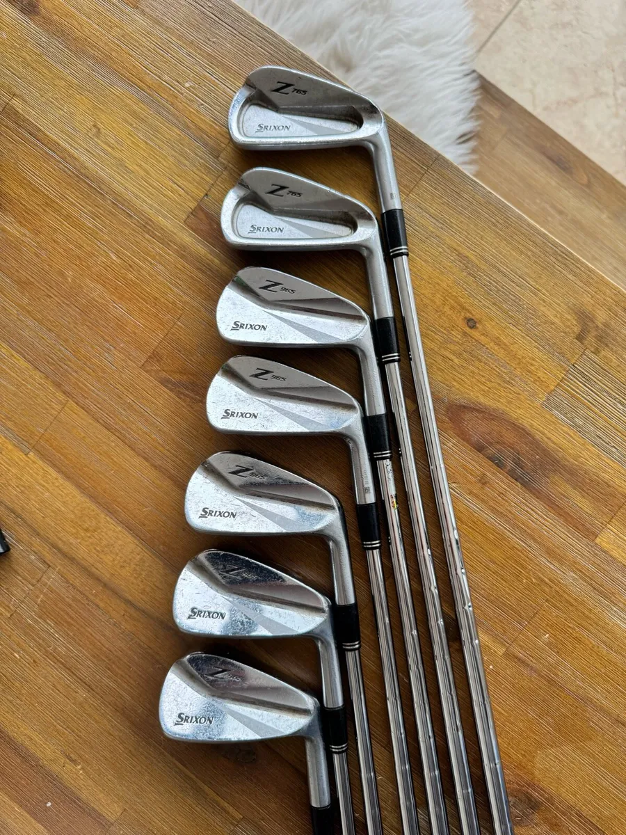 Srixon Z965 4-PW Irons - Image 1