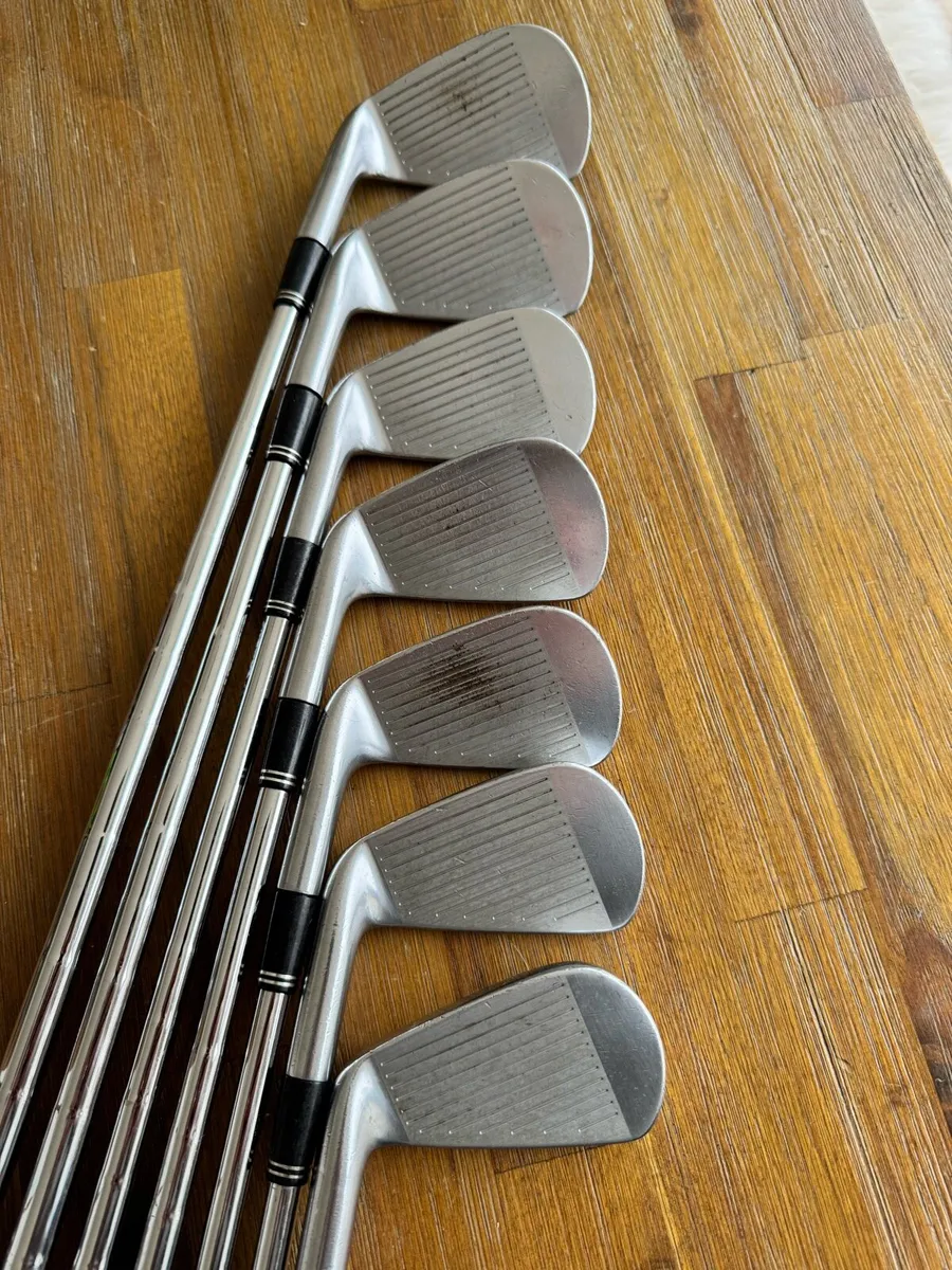 Srixon Z965 4-PW Irons - Image 3