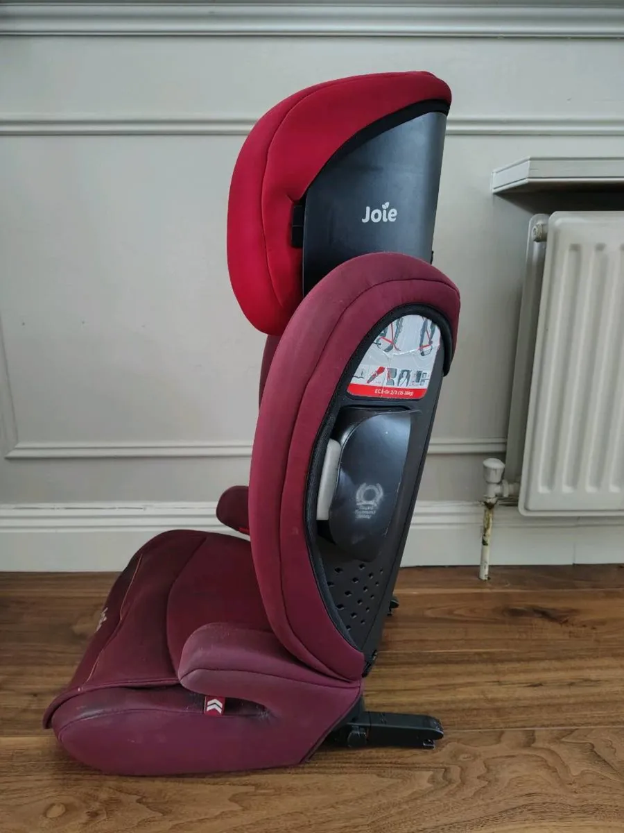 Joie isofix car seat - Image 2