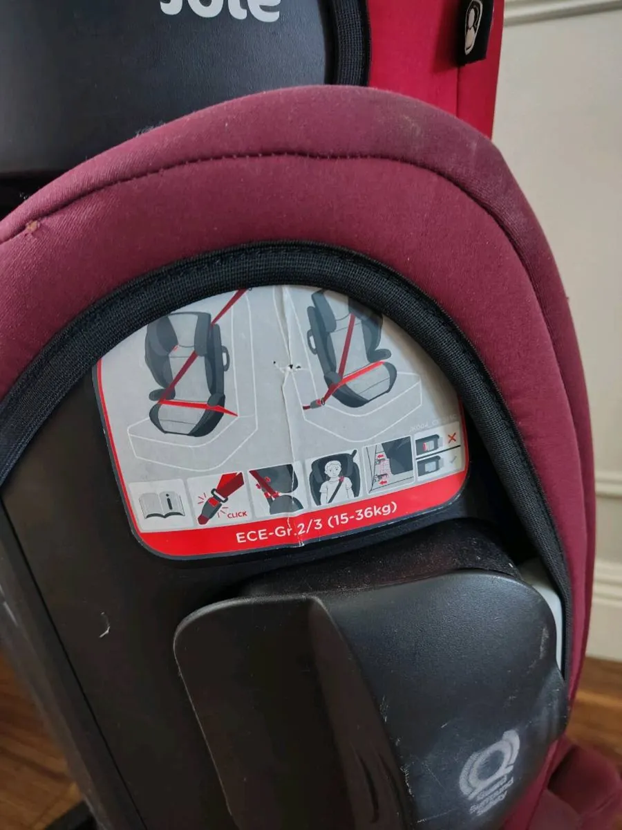 Joie isofix car seat - Image 4