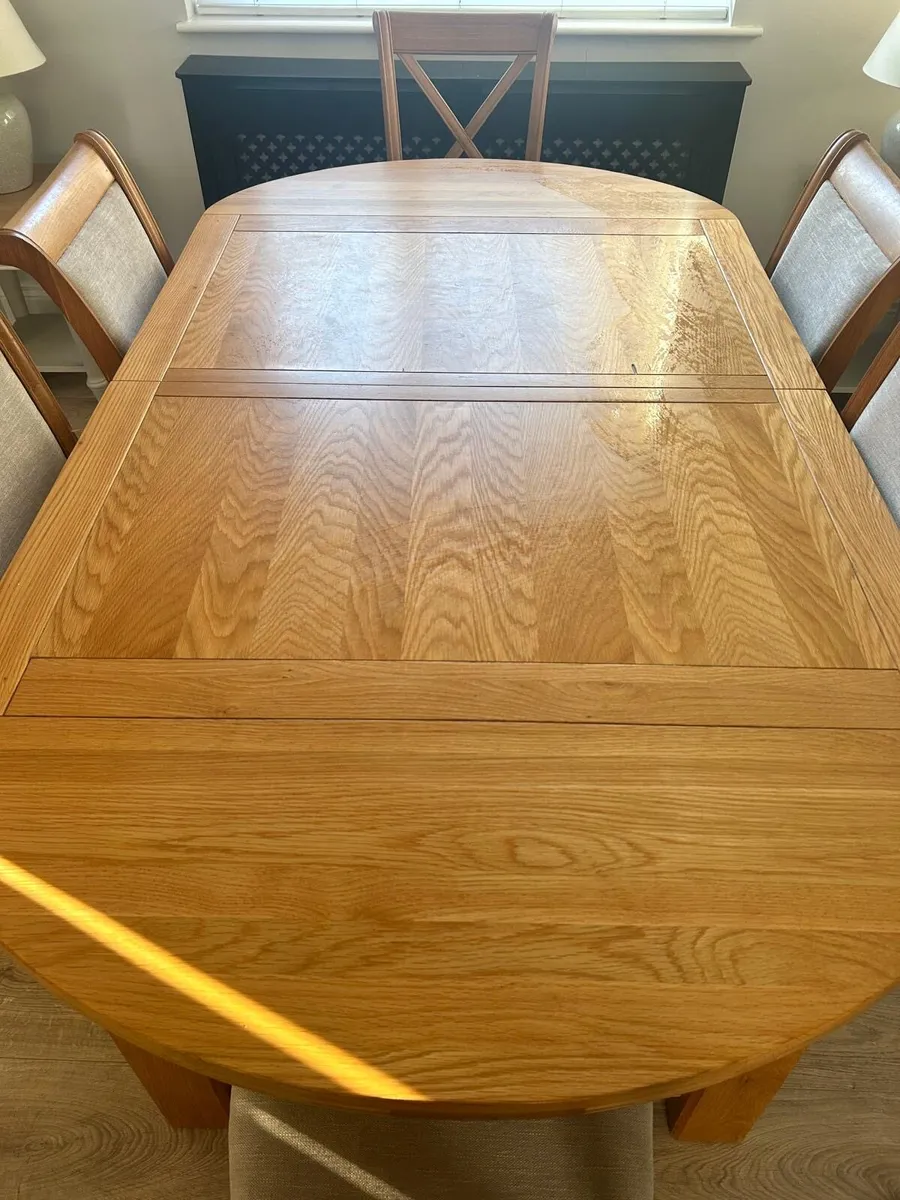 Dining room table - Image 2