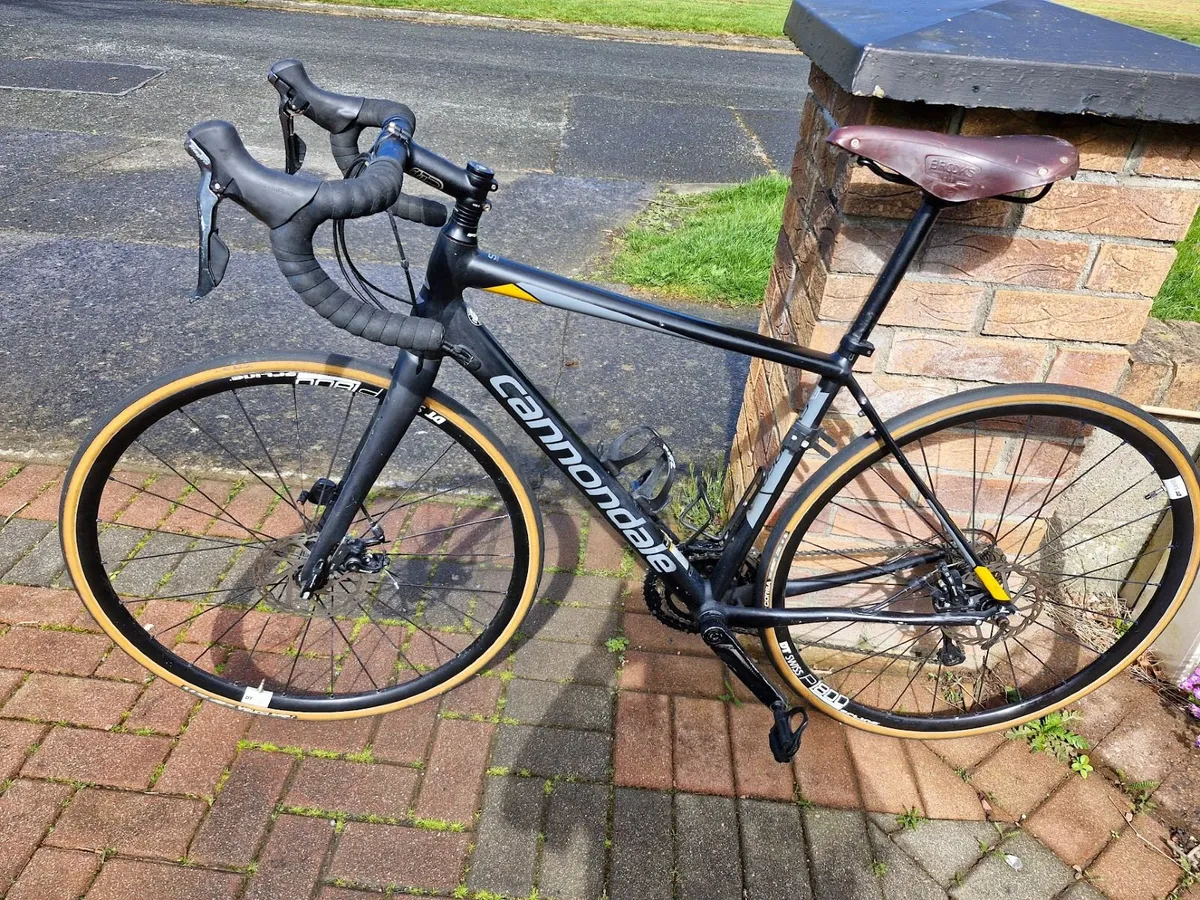 Cannondale Synapse Disc Road Bicycle - Image 1