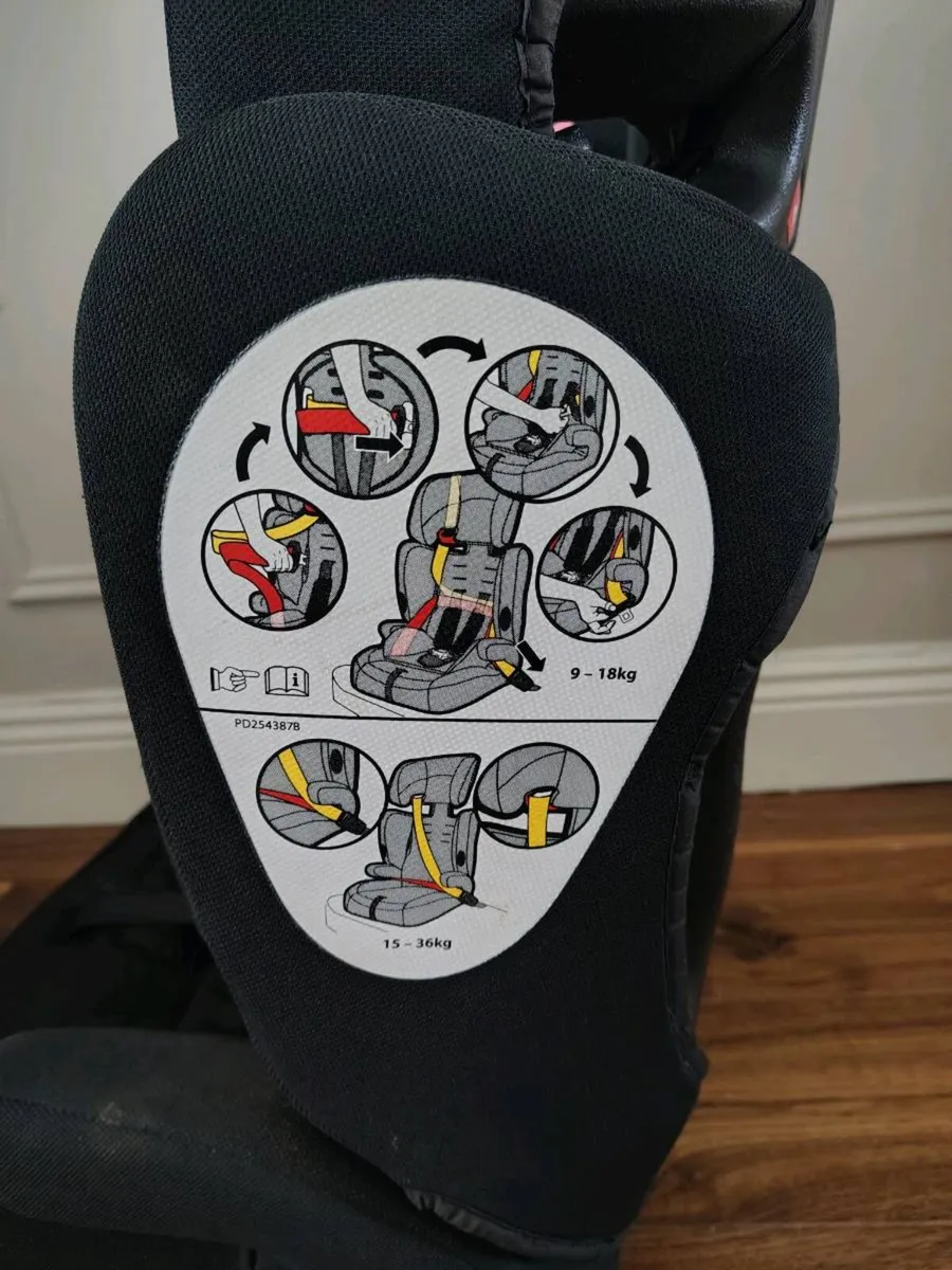 Graco Child Car Seat - Image 4