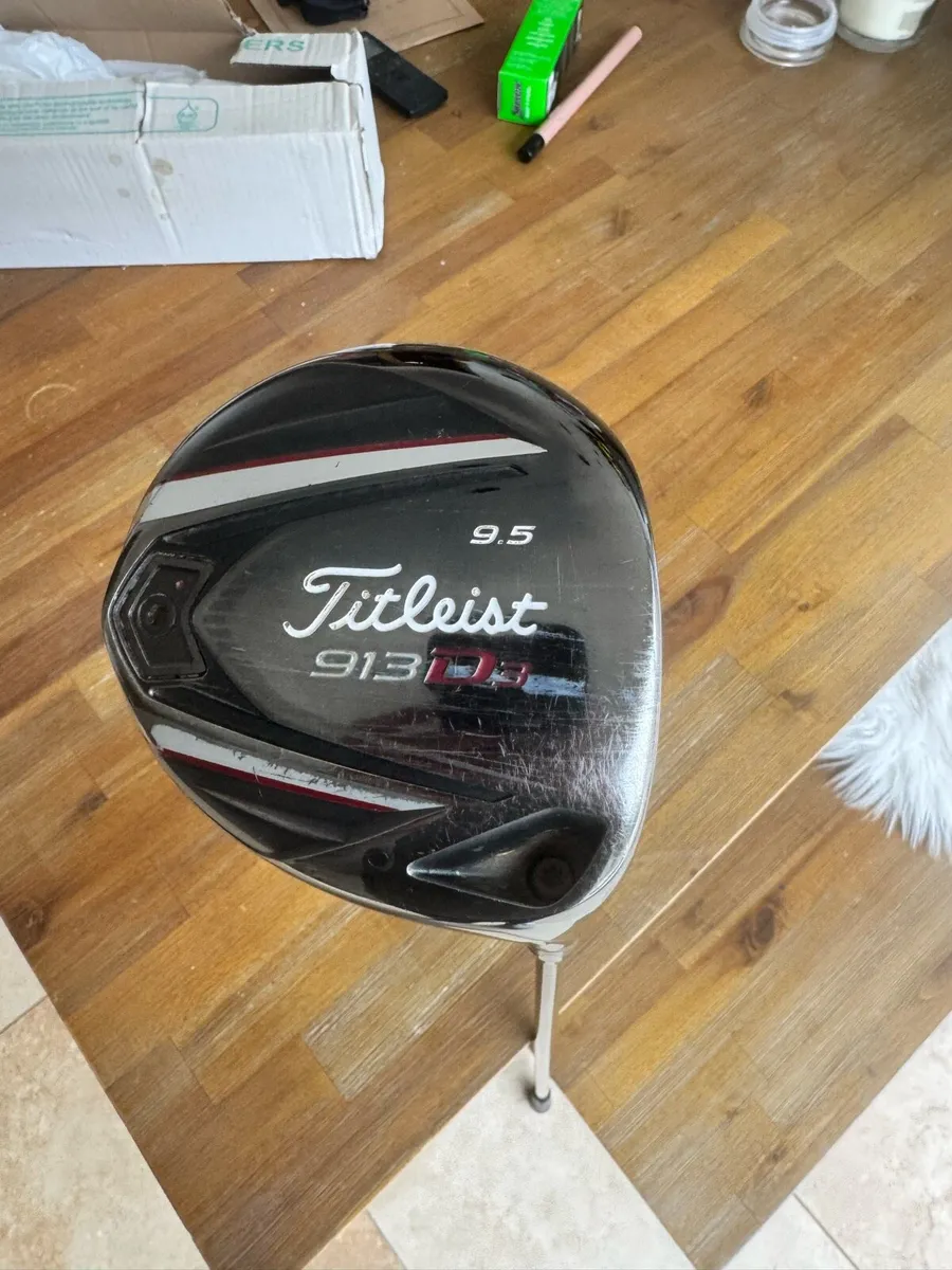 Titleist 913D3 Driver 9.5 Stiff - Image 1