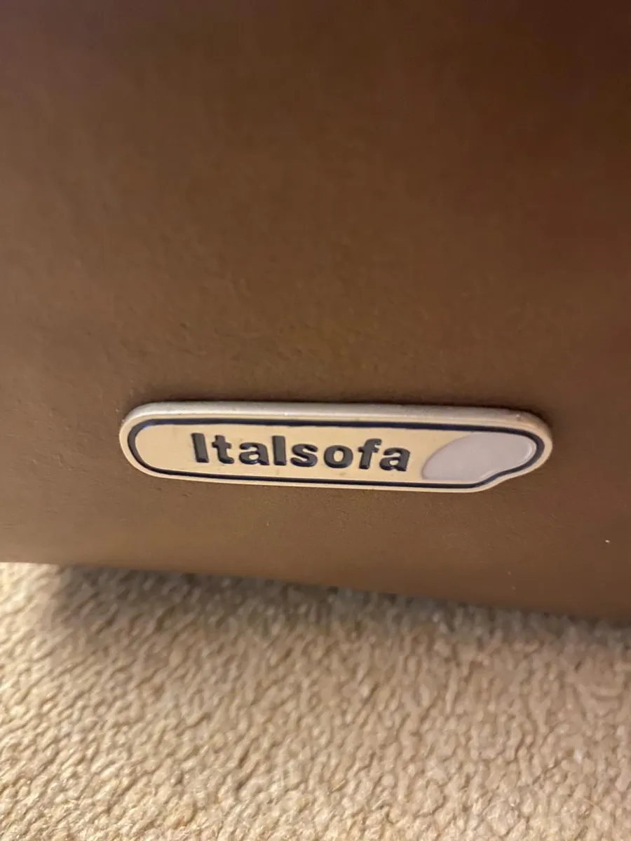 3 piece leather sofa in brown -Italsofa by Natuzzi - Image 3