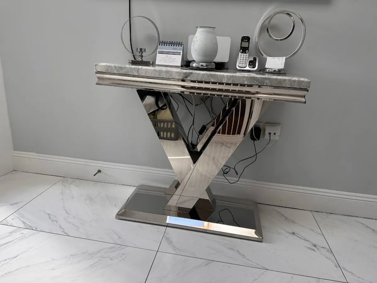 Console table/Sideboard - Image 1