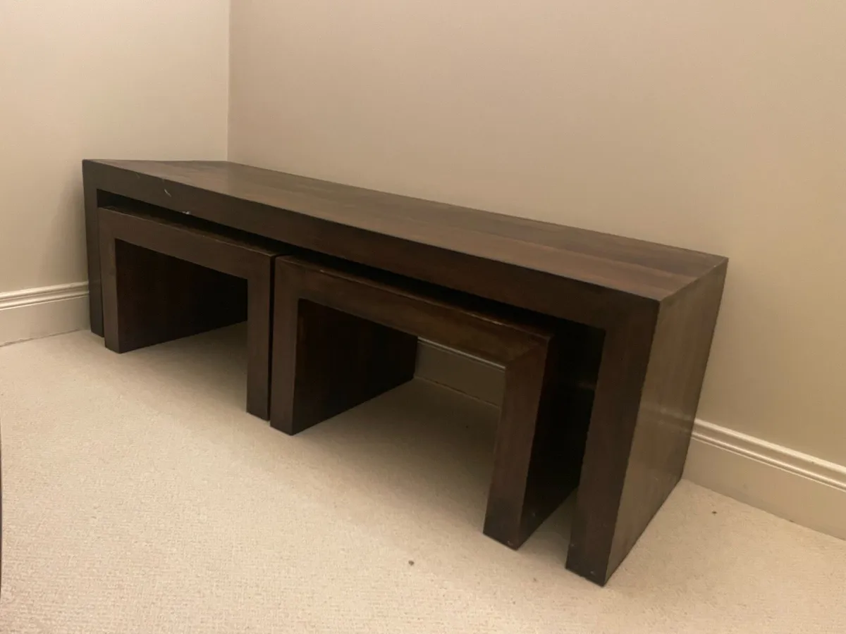 Dark wood nest of tables - Image 1