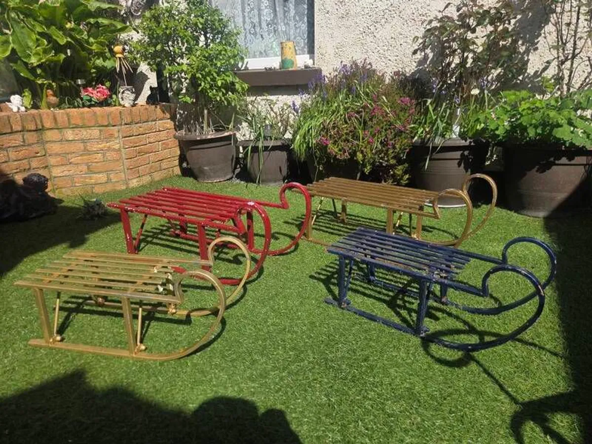 Santa Sleds - Image 3