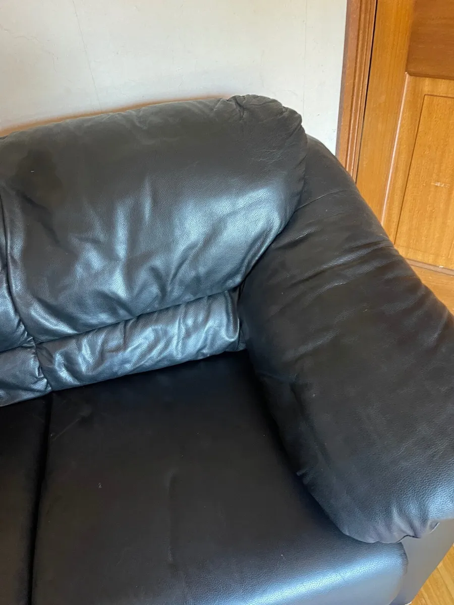 2 Seater Black Couch - Image 3