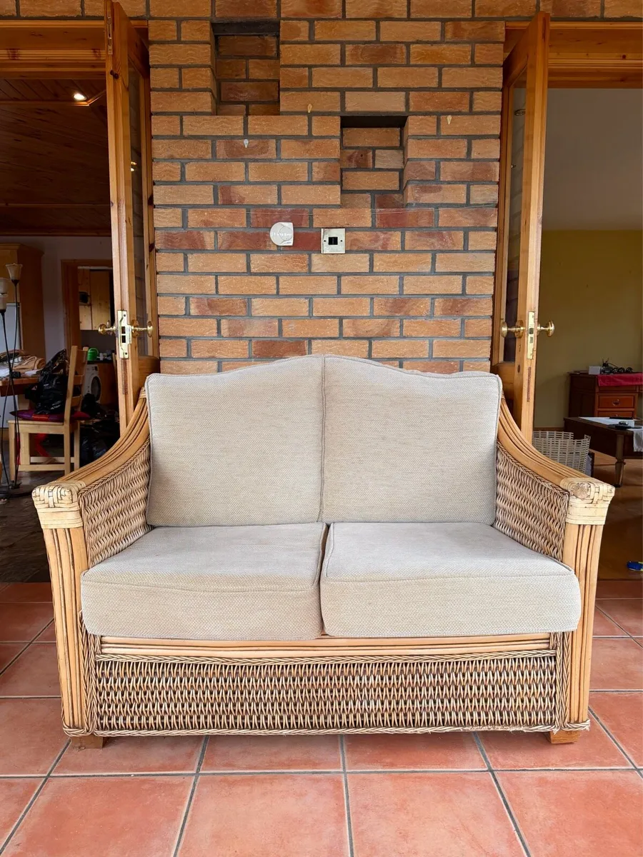 Wicker furniture - Image 2