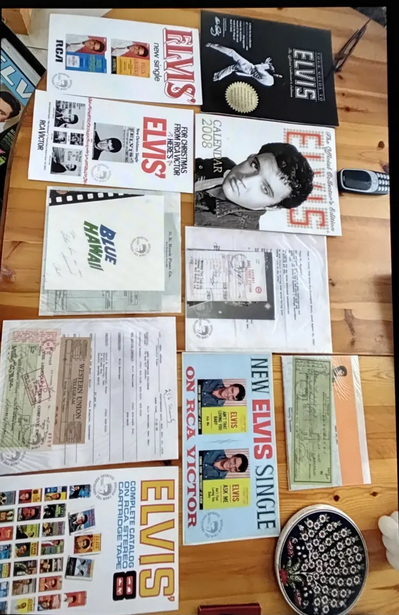 Elvis memorbillia - Image 3
