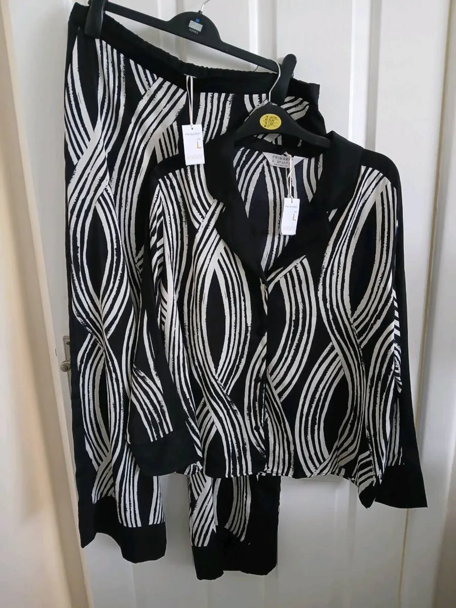 Ladies co-ord set - Image 1