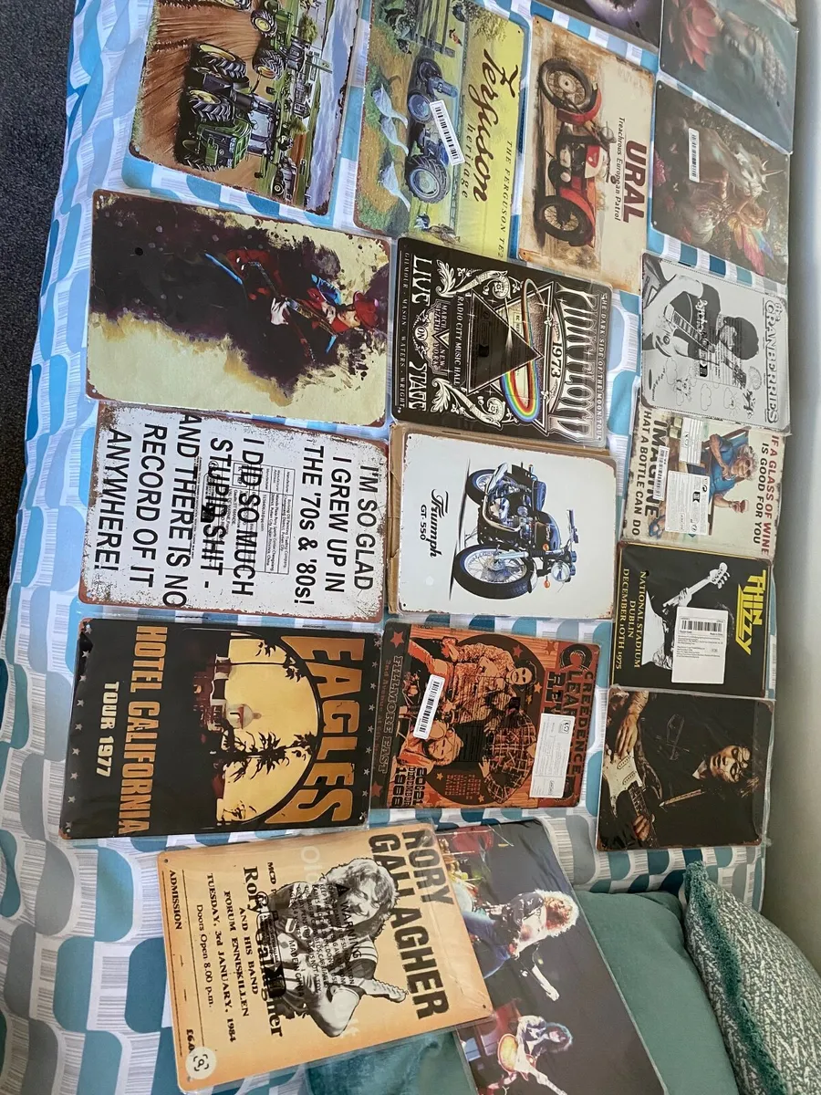 Metal decorative plaques - Image 1