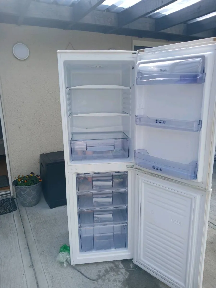 Whirlpool fridge freezer - Image 1