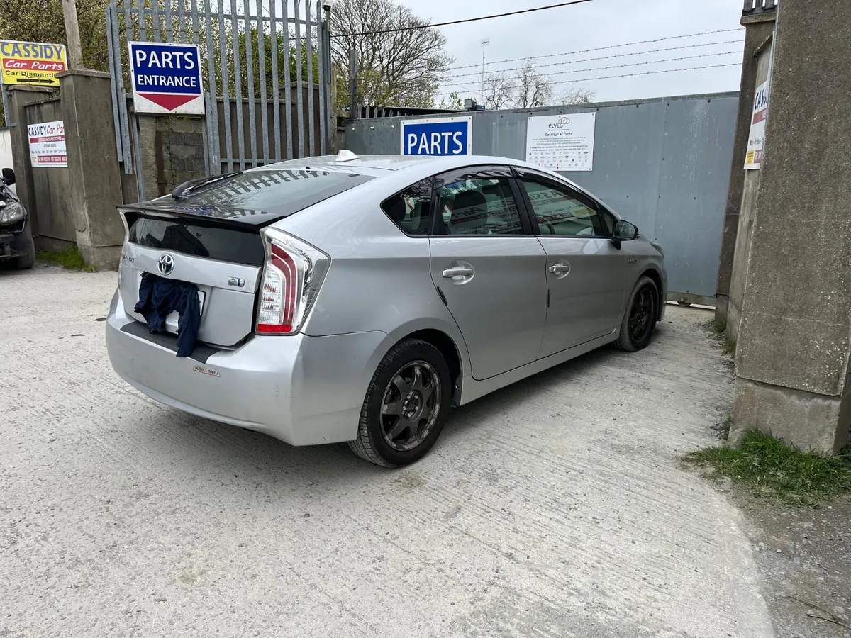 For Parts 2014 Toyota Prius - Image 3