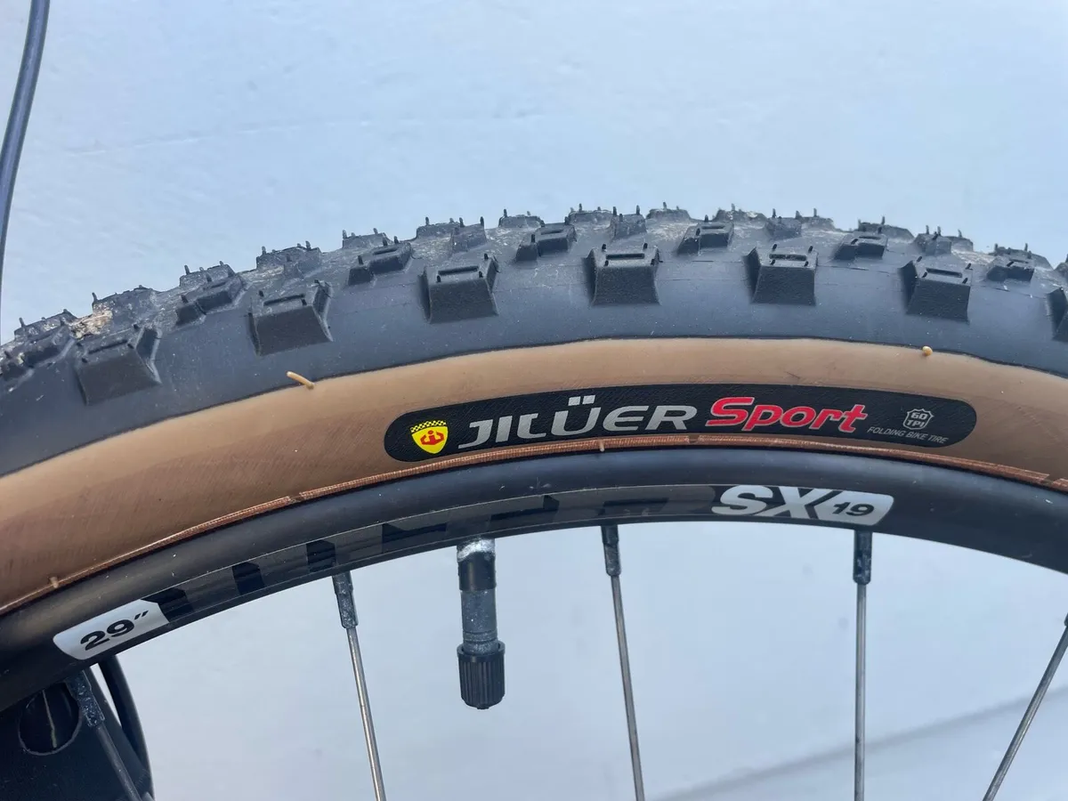 Cannodale Trail 7 ~ 29” Disc wheels - Image 3