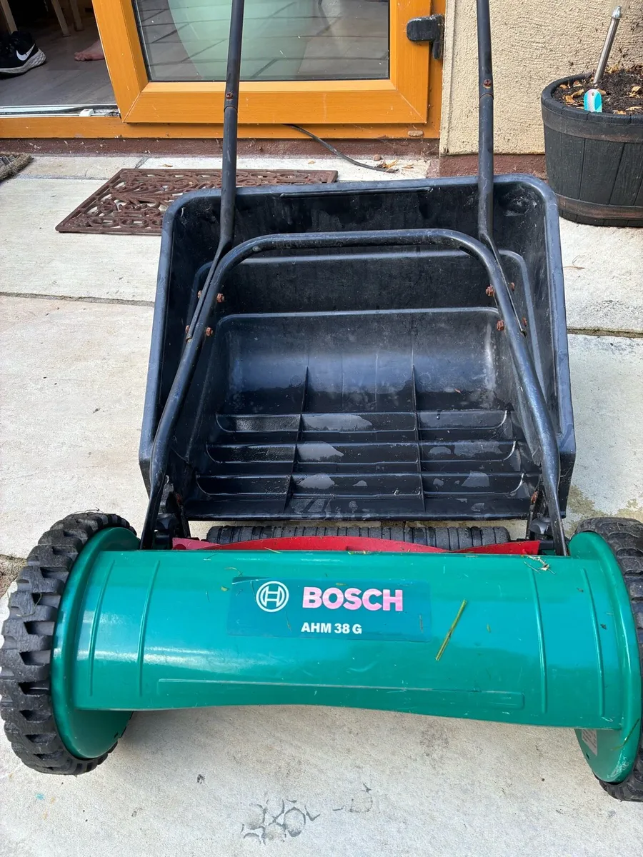 Bosch AHM 38 G Push Mower - Image 2