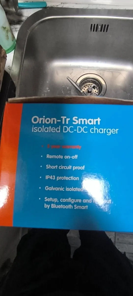 Victron smart isolated  DC-DC CHARGER - Image 2