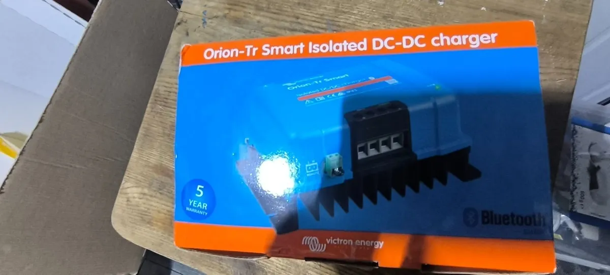 Victron smart isolated  DC-DC CHARGER - Image 1