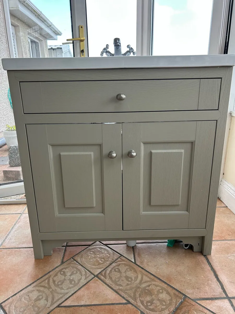 Bathroom cabinet with sink - Image 2