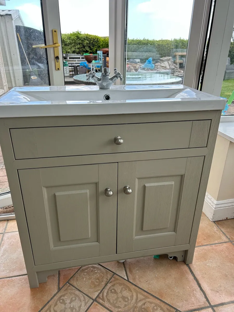 Bathroom cabinet with sink - Image 3