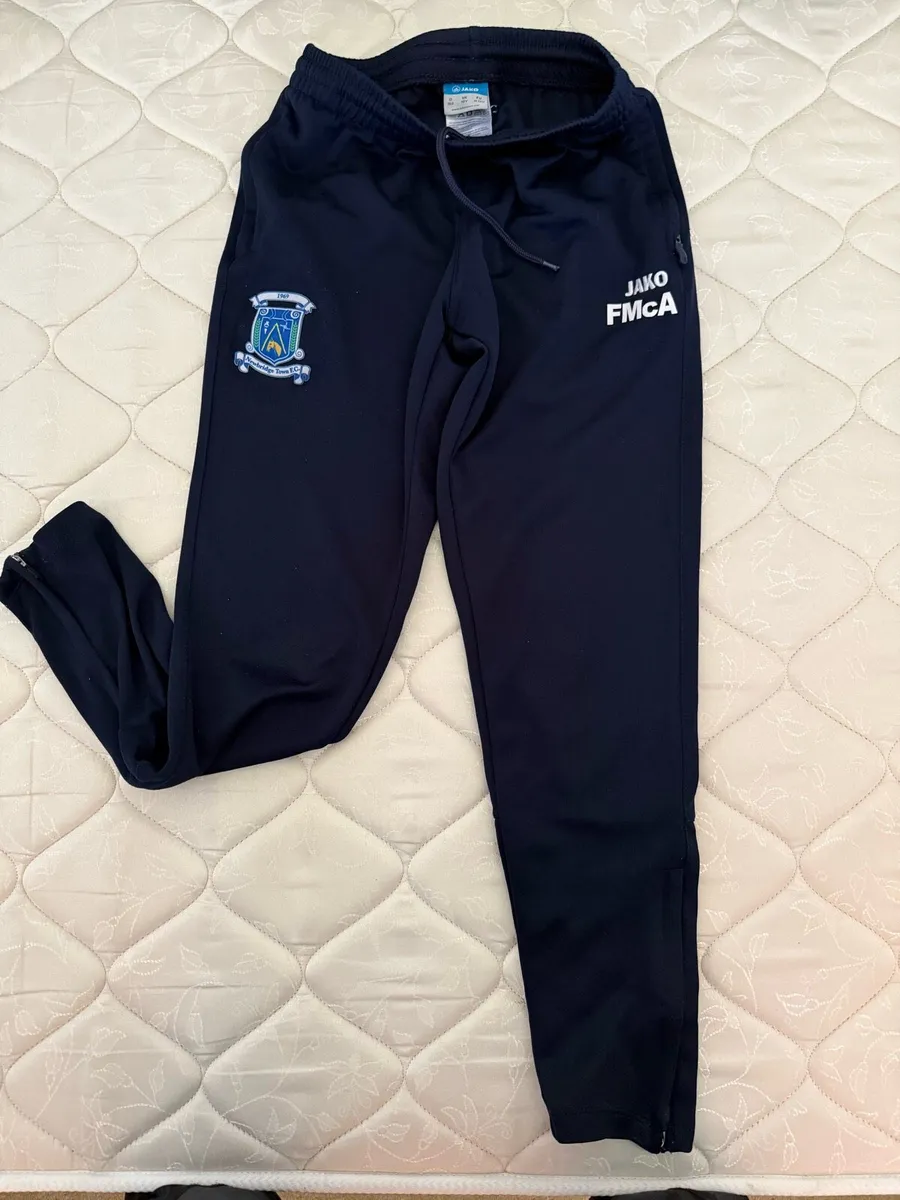 Newbridge Town Football Club Sports Kit - Image 4