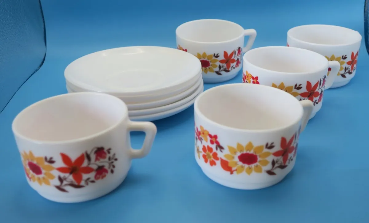 Vintage Arcopal Floral Tea Cup & Sauce - Image 4