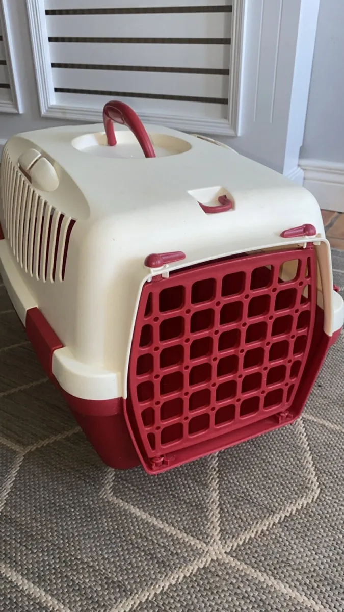 Cat Carrier - Image 1
