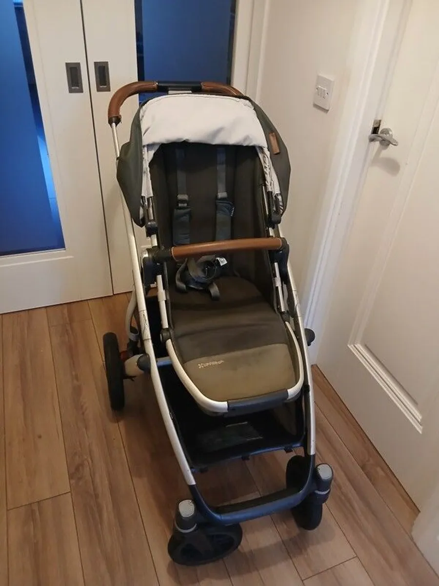UPPAbaby Vista V2 Hazel Full Travel System + Cybex Cloud Z & Extras! (Split or bundle) - Image 3