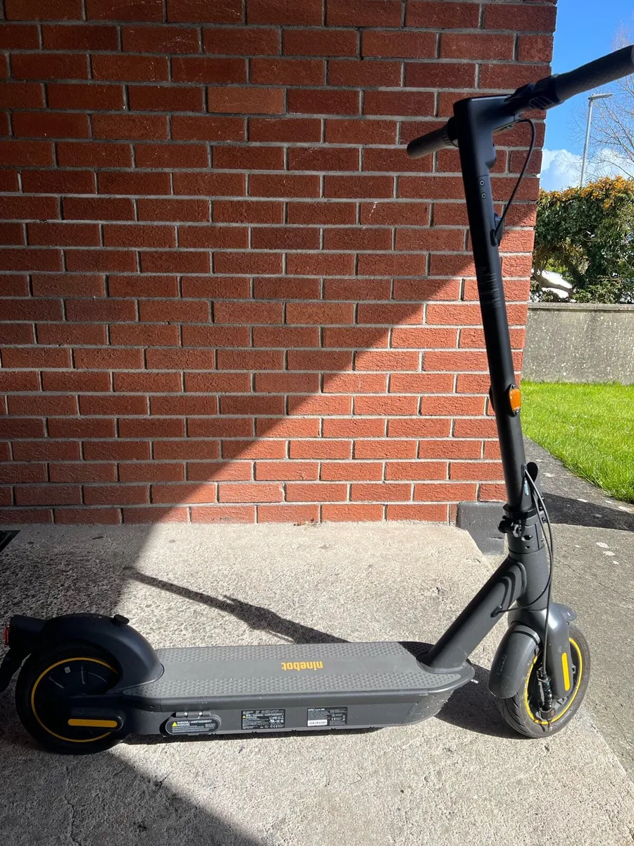 Electric Scooter Ninebot Segway MAX G30II - Image 3