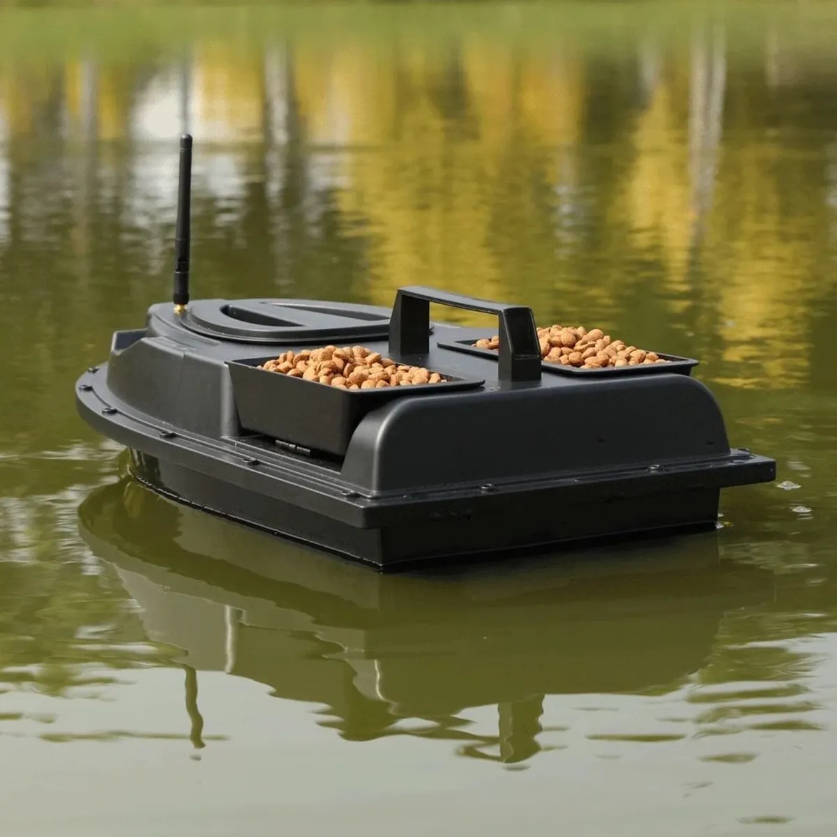 Fishing bait boat - Image 3