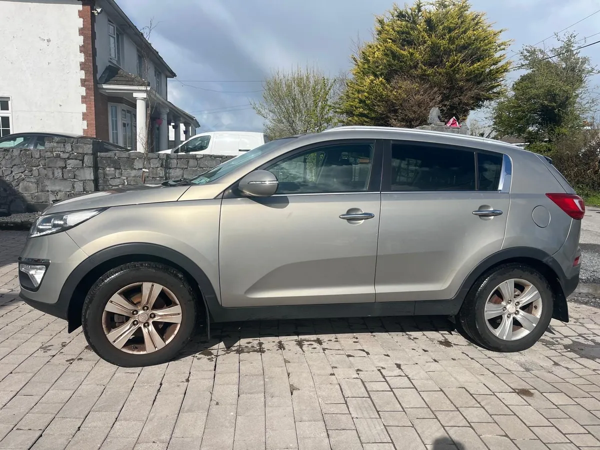 2013 Kia Sportage Repair/Parts - Image 1