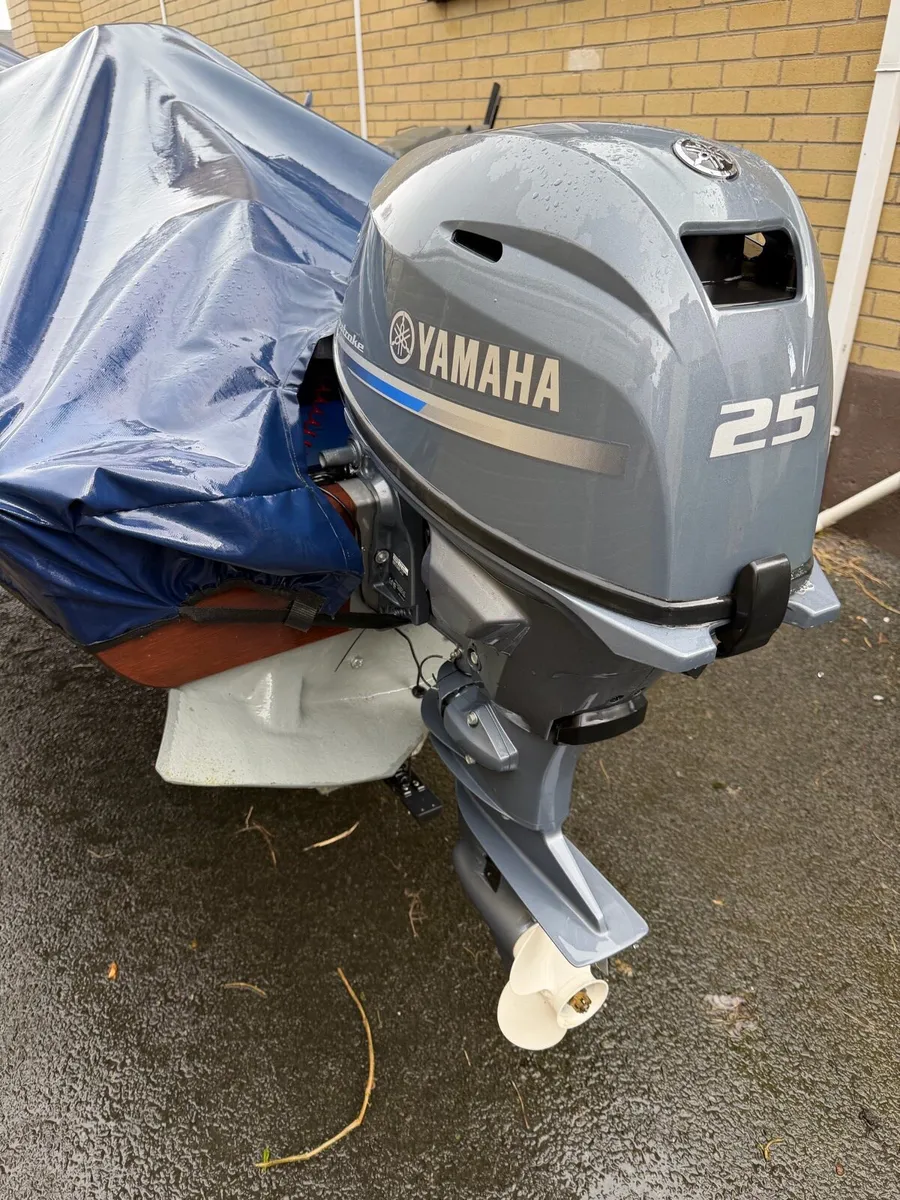 25 hp Yamaha 4 stroke outboard - Image 3