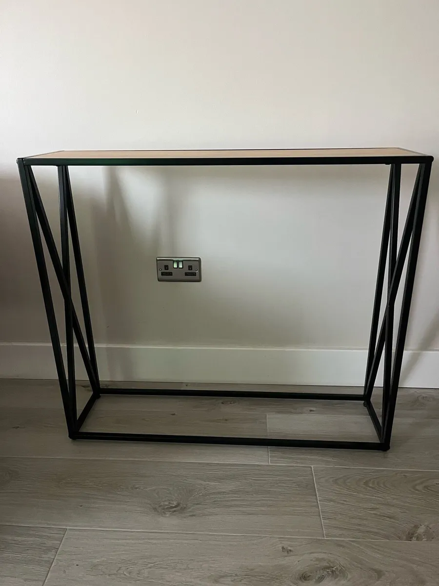 Console Table - Image 1