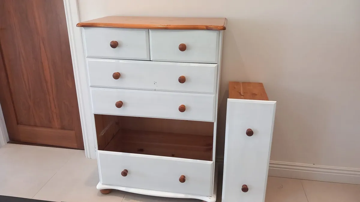FREE   Chest of drawers x 2    FREE - Image 2