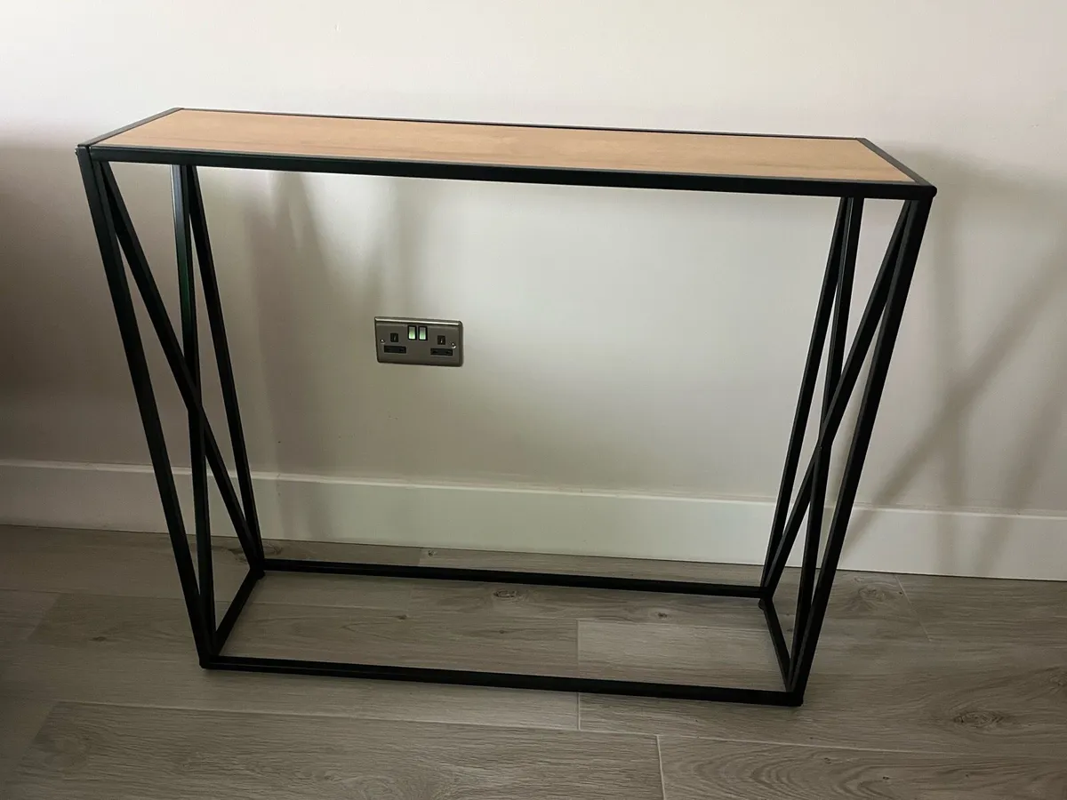 Console Table - Image 2