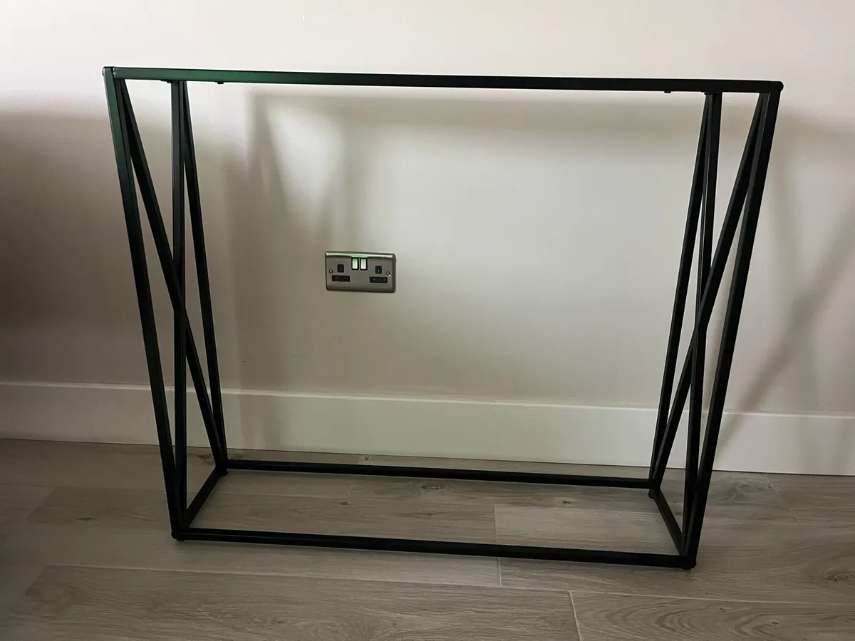 Console Table - Image 3