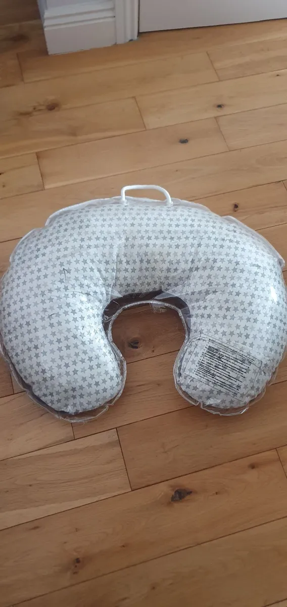 Breastfeeding pillow