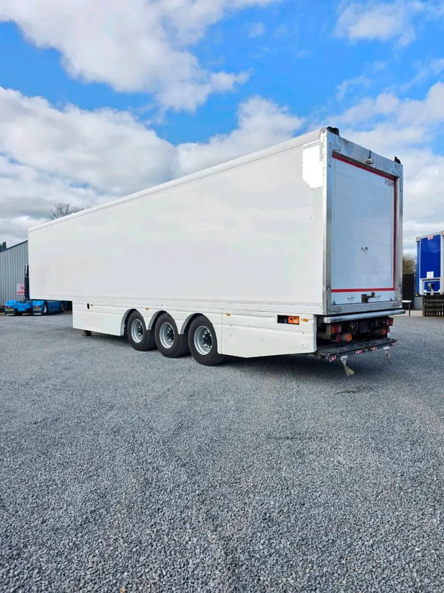 2013 GRAY & ADAMS FRIDGE - Image 2