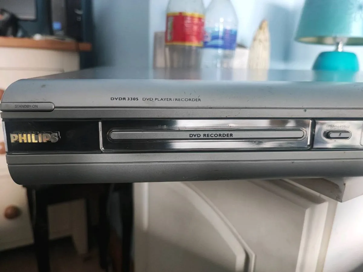 Phillips ( DVD RECORDER/PLAYER ) WITH REMOTE - Image 3