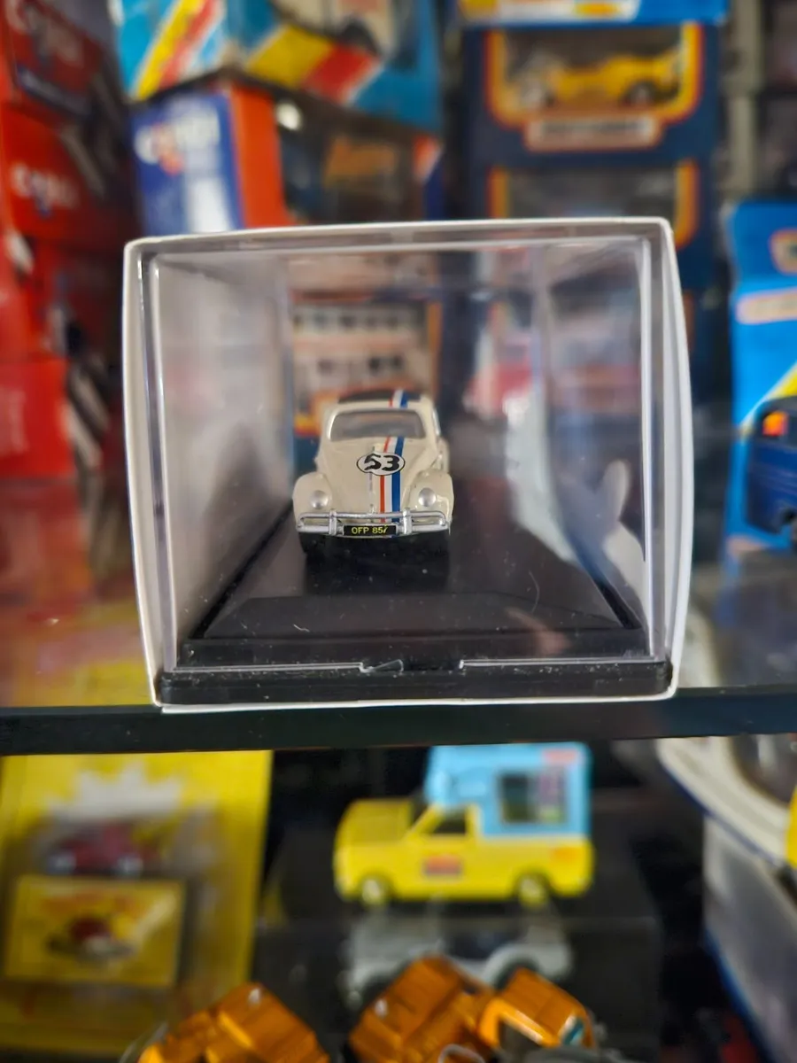 Corgi Oxford VW Beetle Herbie - Image 1