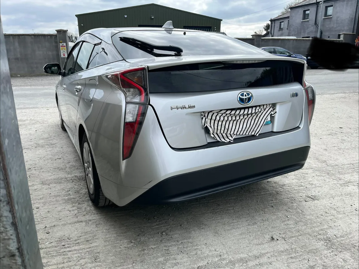 For Parts 2018 Toyota Prius - Image 4