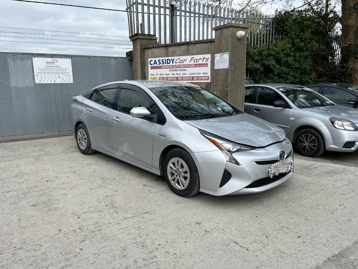 For Parts 2018 Toyota Prius - Image 3
