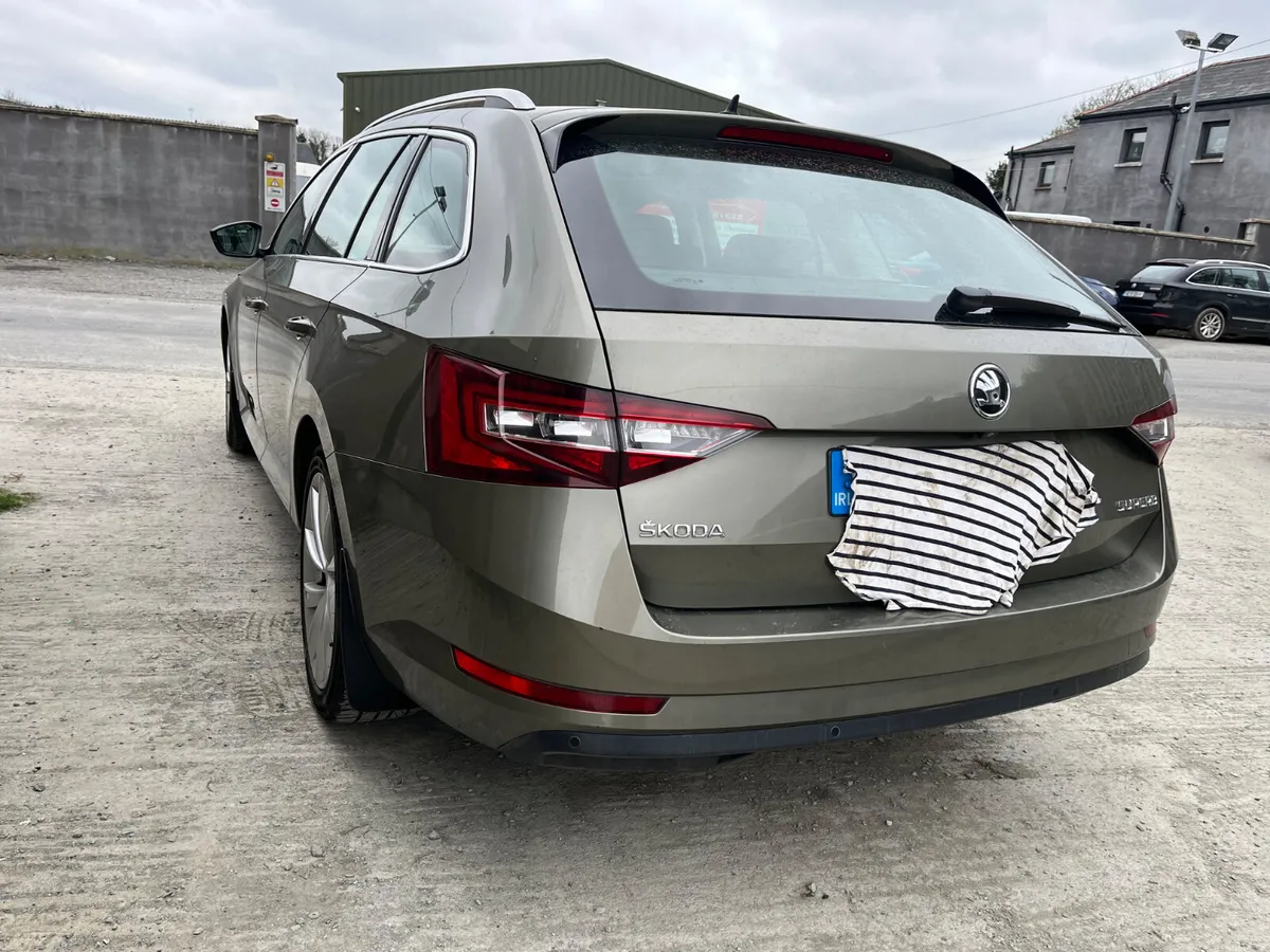 For Parts 2017 Skoda Superb Estate 1.6 diesel - Image 4