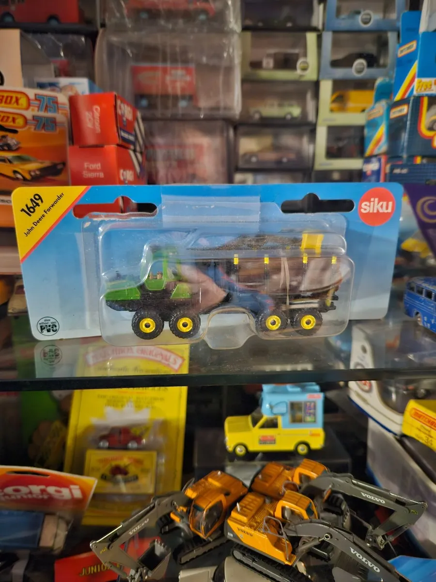 Corgi Siku John Deere Forestry Log Forwarder - Image 2