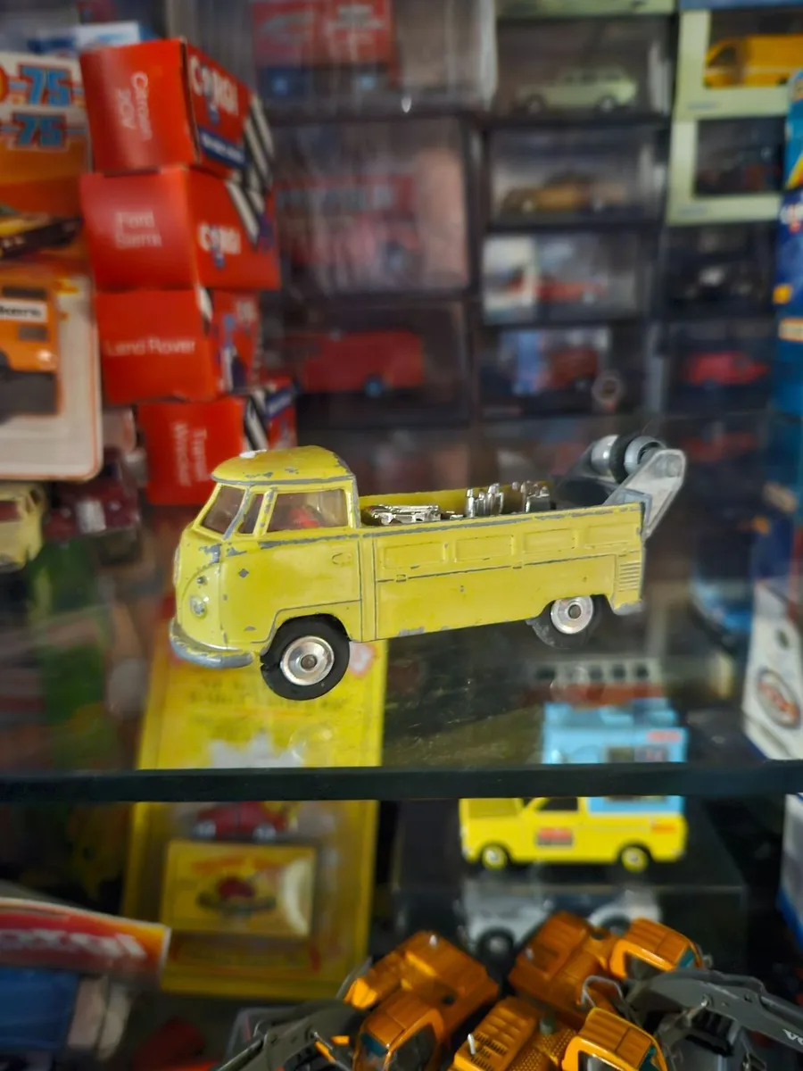 Corgi VW Mechanic's Van - Image 1