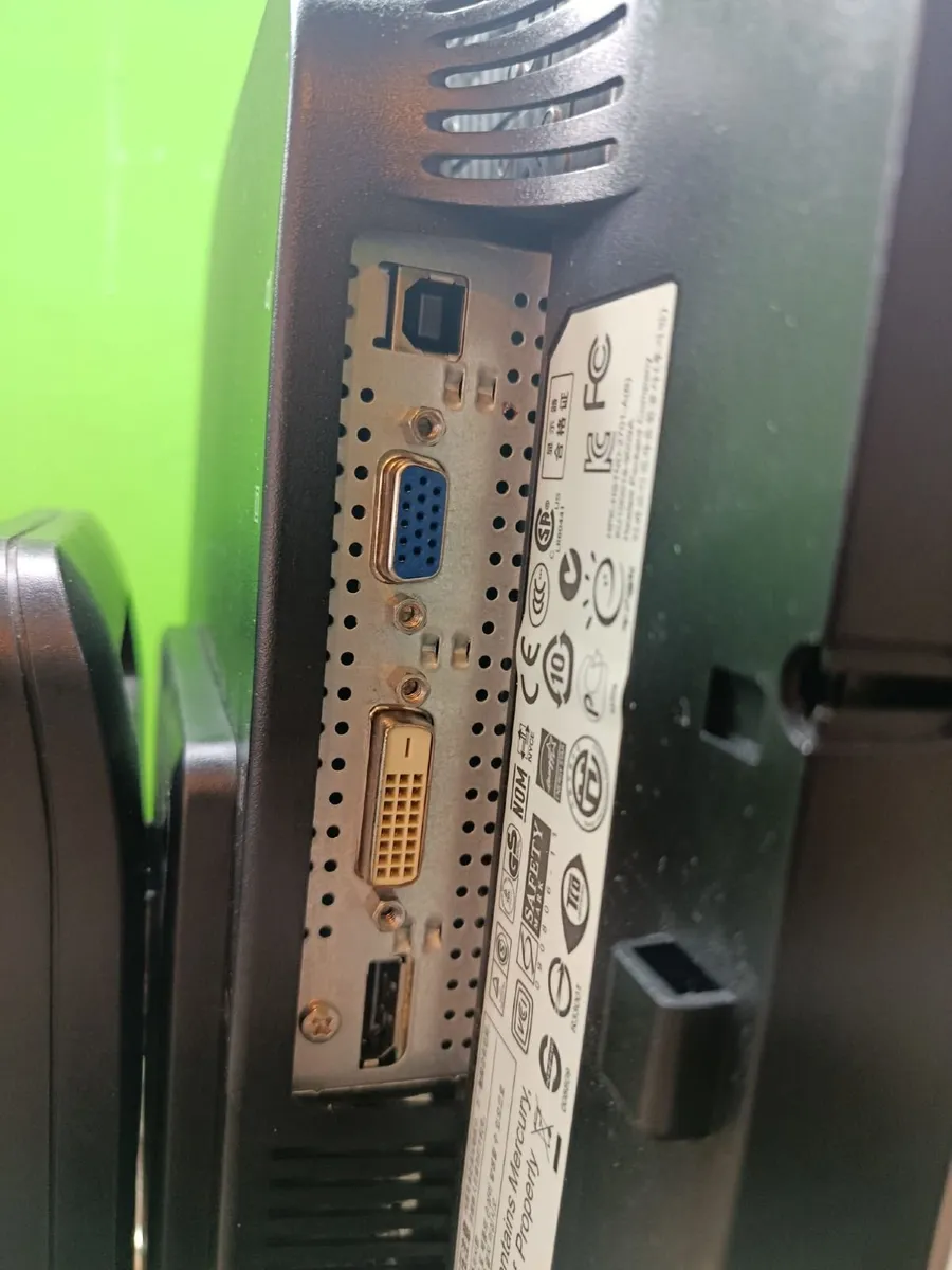 HP Monitor - Image 2